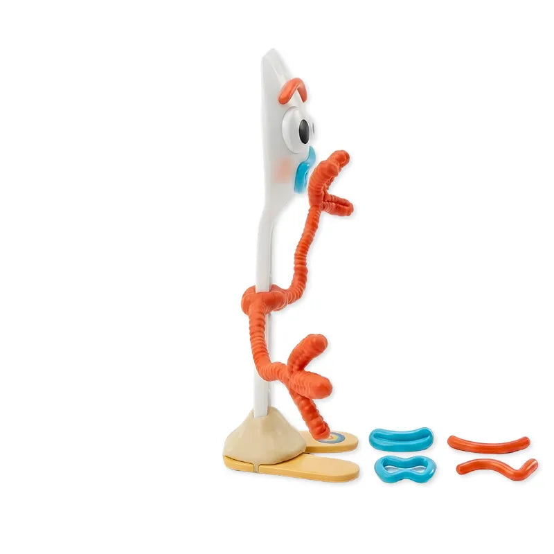 Figurine Forky Toy Story PVC - détail fourchette plastique yeux asymétriques bras cure-pipe 18cm